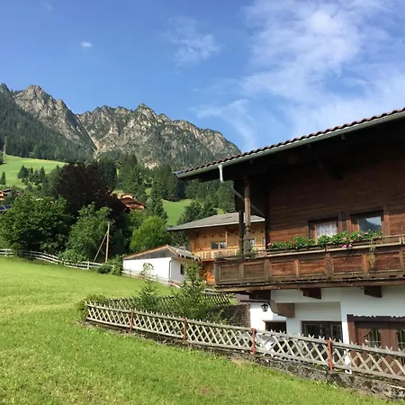 Christina ألباخ